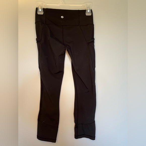 Joe Fresh Womens Capri Leggings - Picture 2 of 6